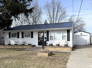 1045 Johnston St, Galesburg, IL 61401