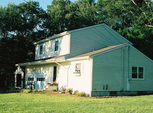 32 Philmar Dr, Plainfield, CT 06374
