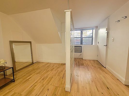 2nd image of 344 E 51st St APT 1