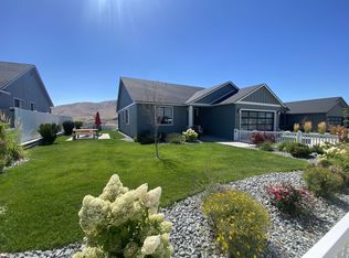 716 W Golf Course Dr, Chelan, WA 98816