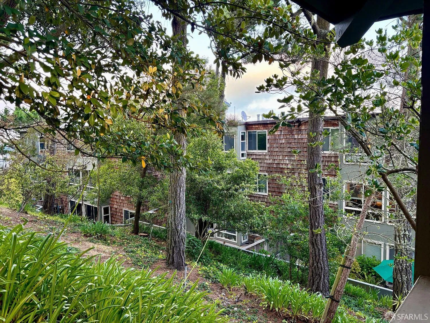 1 bed, 1.0 bath, 838 sqft, $4,250 — Photo 1