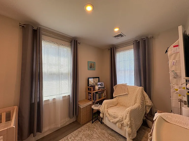 59R Trenton St #6 — Photo 8