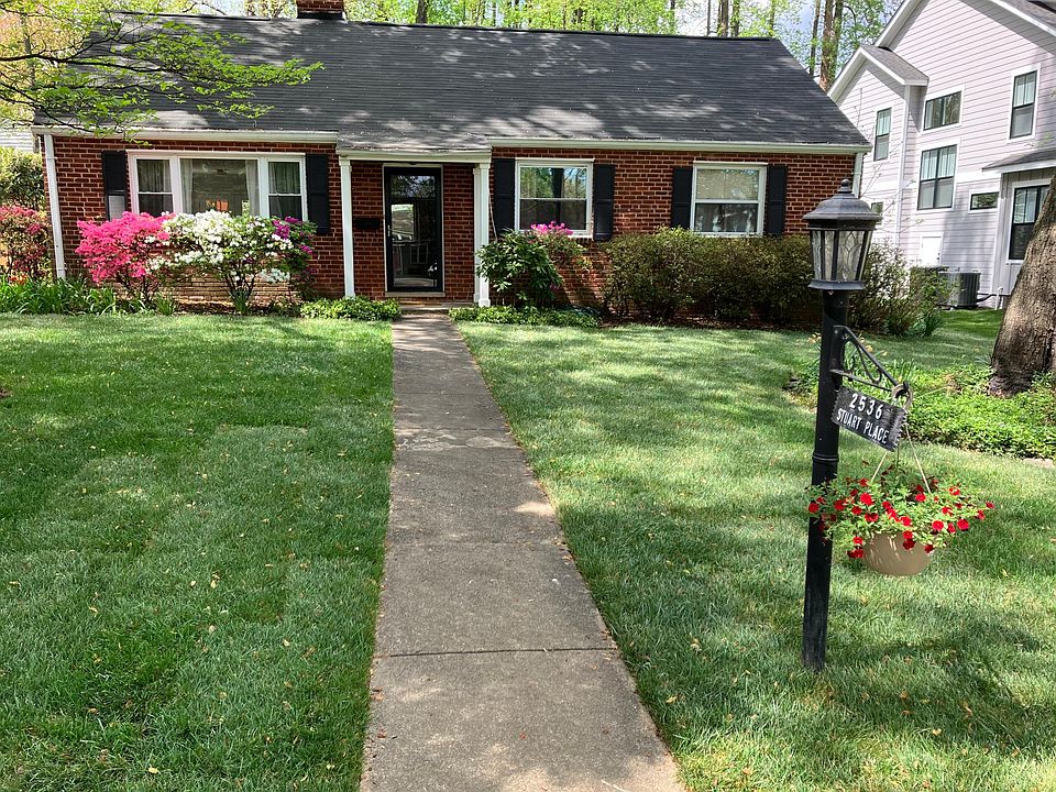 1st image of 2536 Stuart Pl