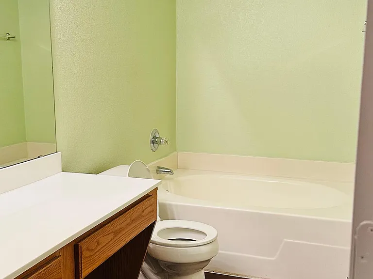 3207 Scenic Glen Dr — Photo 9