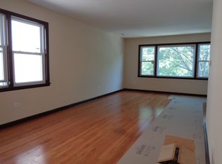5343 W Montrose Ave, Chicago, IL 60641