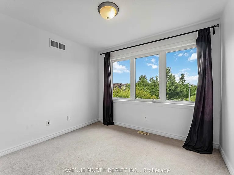 413 Boisdale Walk — Photo 21