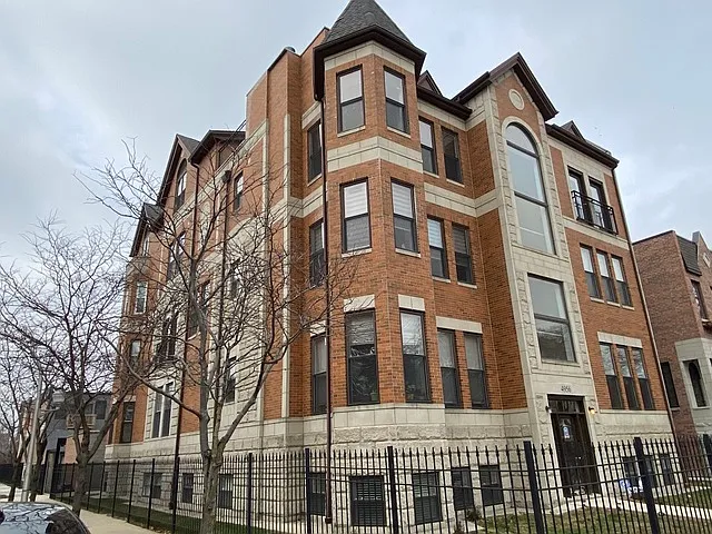 4956 S Champlain Ave #3N photo 1