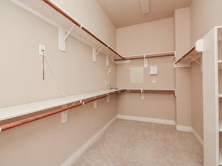 28803 Davenport Dr — Photo 33