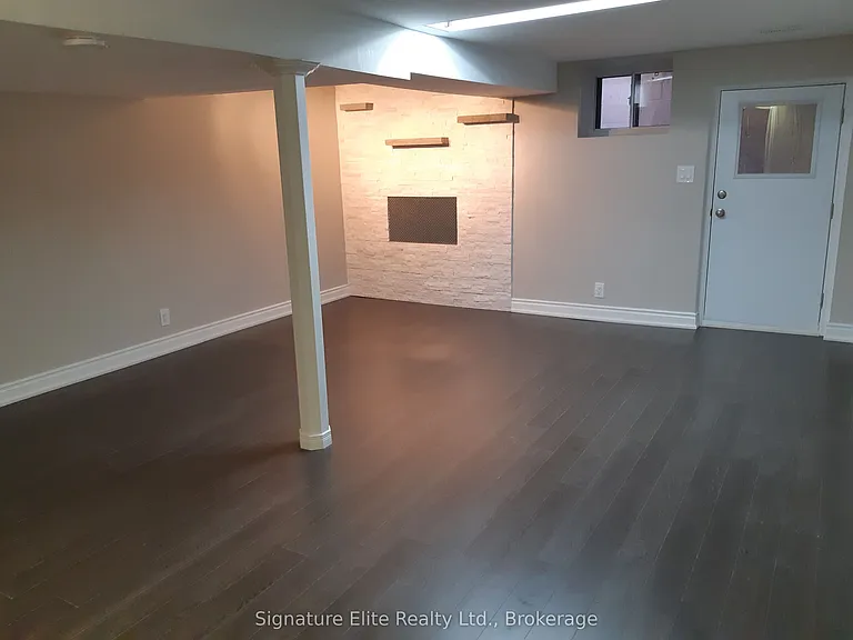 239 Lambton Ave #BASEMENT — Photo 3