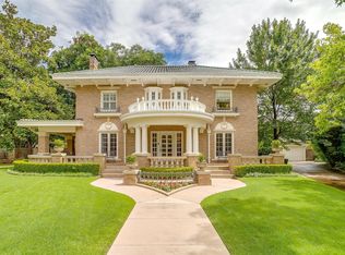 1945 Chatburn Ct, Fort Worth, TX 76110