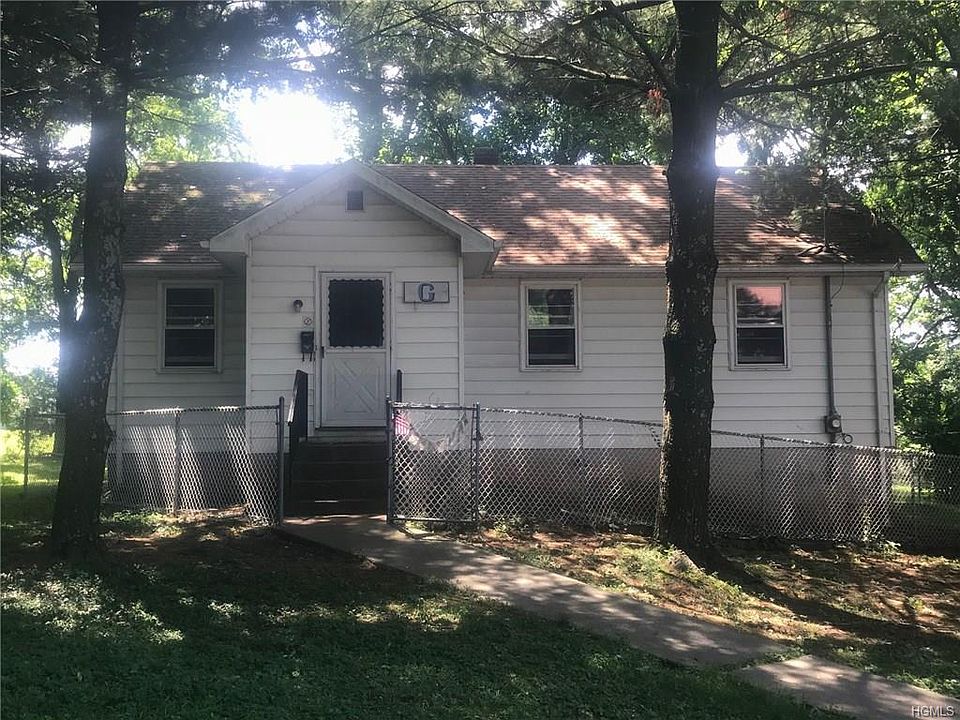 104 Lake Rd Valley Cottage NY Zillow