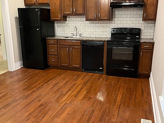 2nd image of 310 Pennsylvania St APT 4