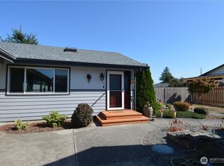 50 Crownview Ln, Sequim, WA 98382