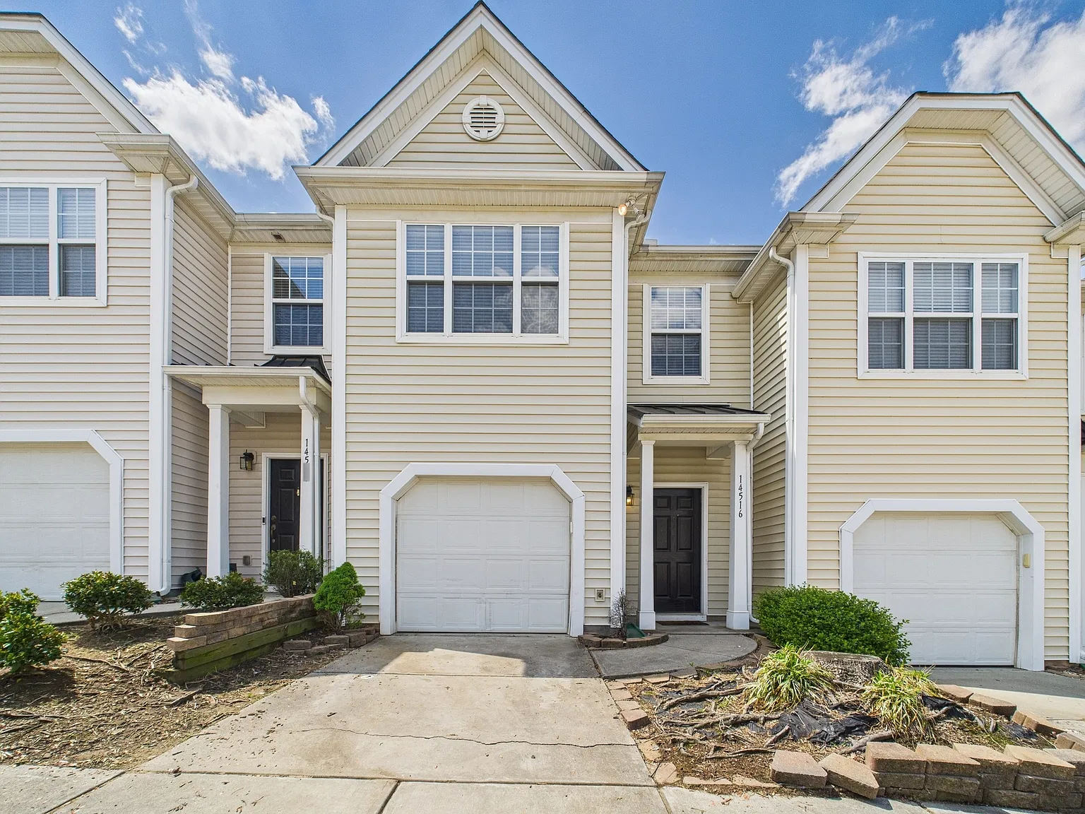 3 bed, 2.5 bath, 1536 sqft, $1,775 — Photo 1