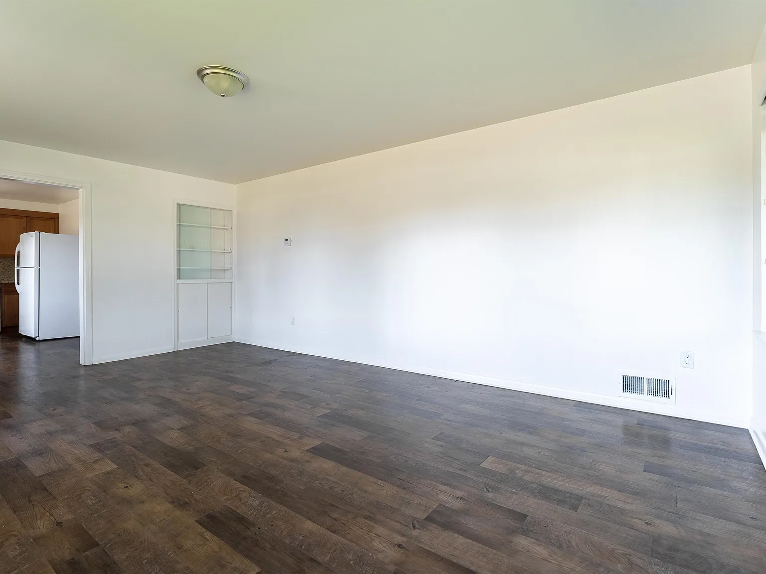 4 bed, 2.0 bath, 2172 sqft, $1,900 — Photo 3