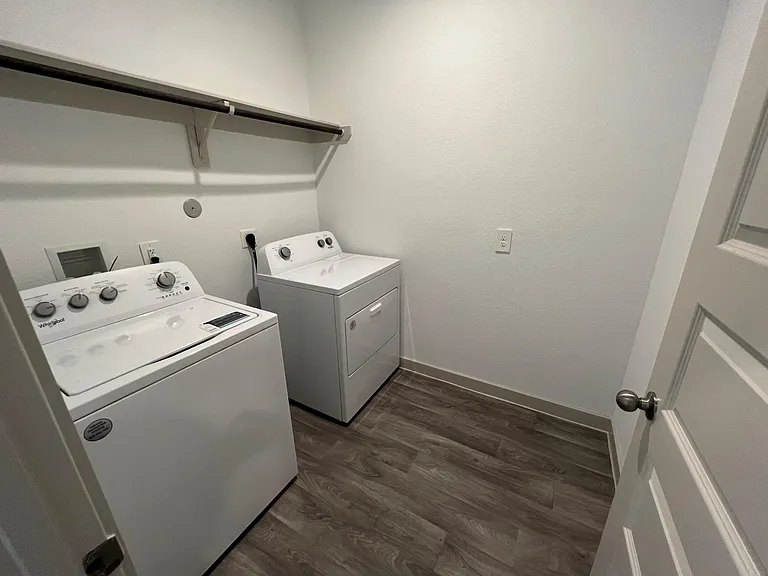 618 Thunder Cloud Dr — Photo 37