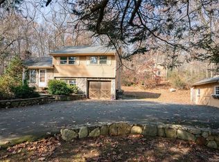341 Church Hill Rd, Woodbury, CT 06798