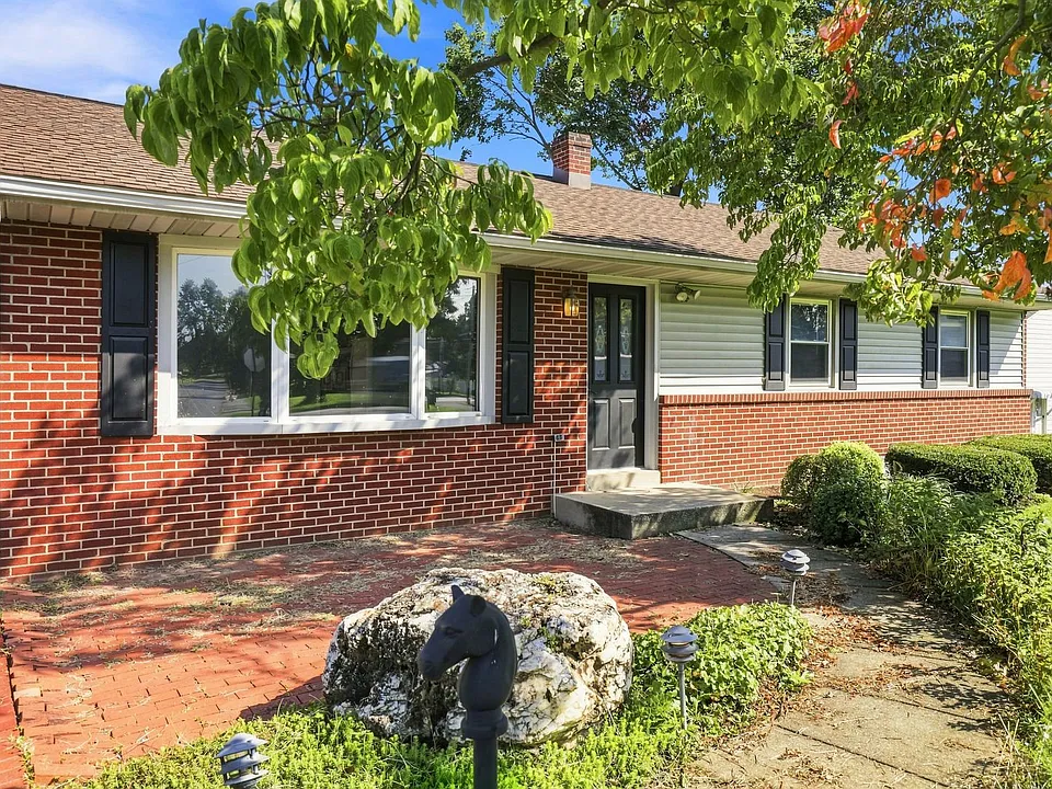 2137 Old Philadelphia Pike
