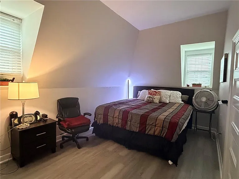 412 Bellevue Ave #9 — Photo 18