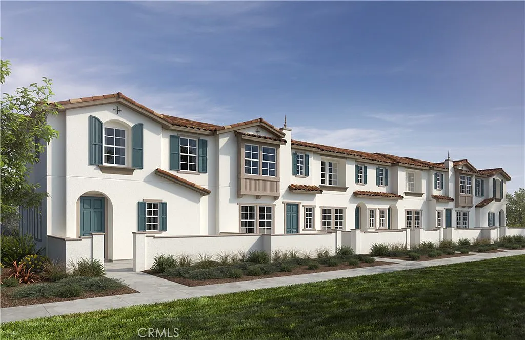 4265 E Rincon St photo 1