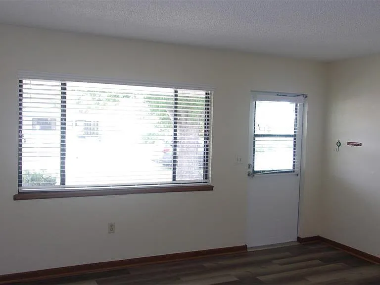 10081 SW 97th Ct — Photo 2