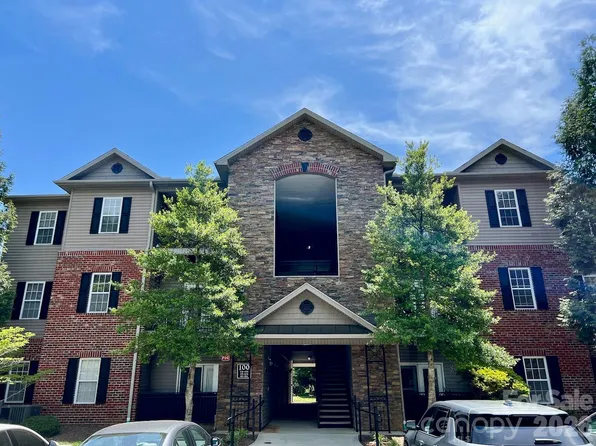 111 Appeldoorn Cir, Asheville, NC 28803