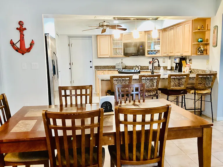 921 Cypress Wood Ln — Photo 30