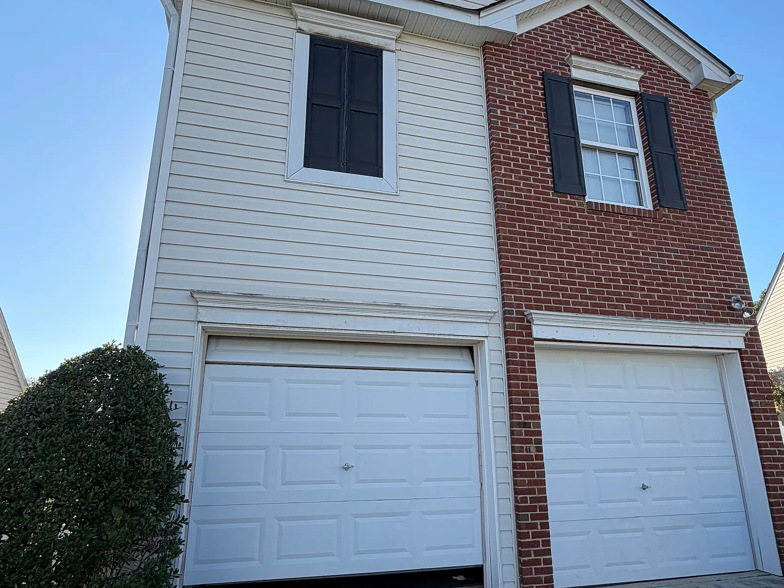3 bed, 2.5 bath, 1360 sqft, $1,650 — Photo 1