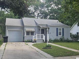 1130 N Locust St, Wahoo, NE 68066