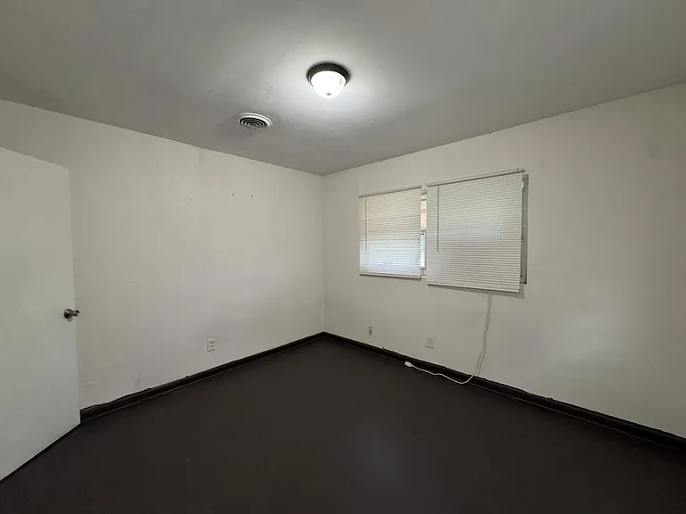 416 Sun Ct — Photo 20