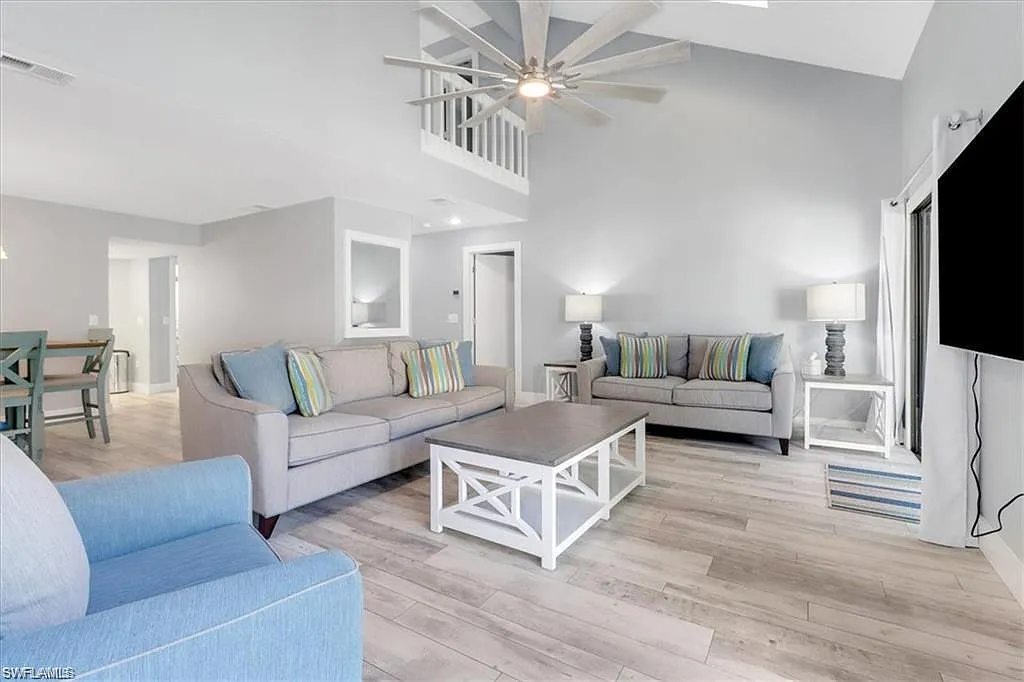 3 bed, 2.5 bath, 1784 sqft, $9,000 — Photo 4