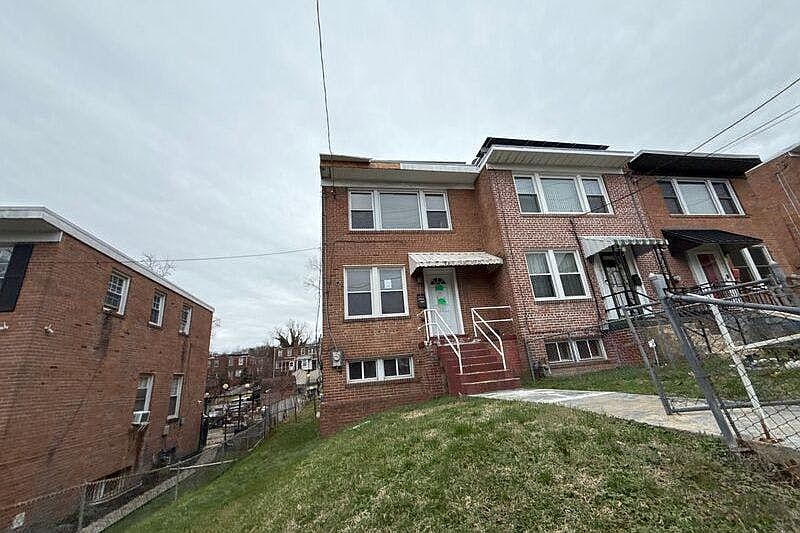 2nd image of 4035 D St SE