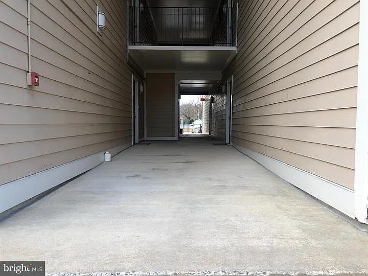 18003 Cloppers Mill Terrace - 15-I — Photo 2
