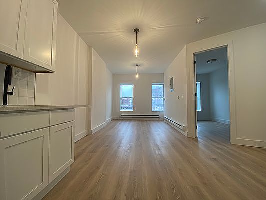 4th image of 699 Dekalb Ave #9