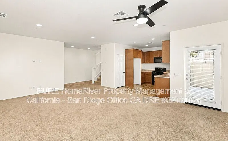 3 bed, 2.5 bath, 1753 sqft, $3,345 — Photo 3