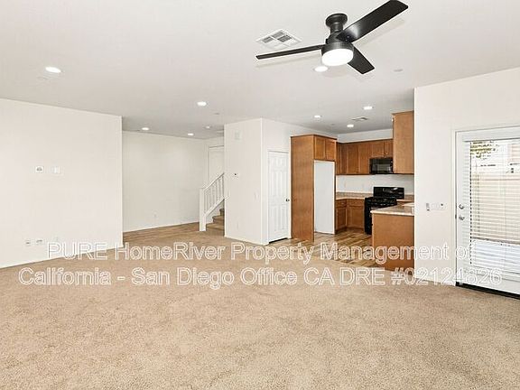 3rd image of 223 Dun Blazer Way