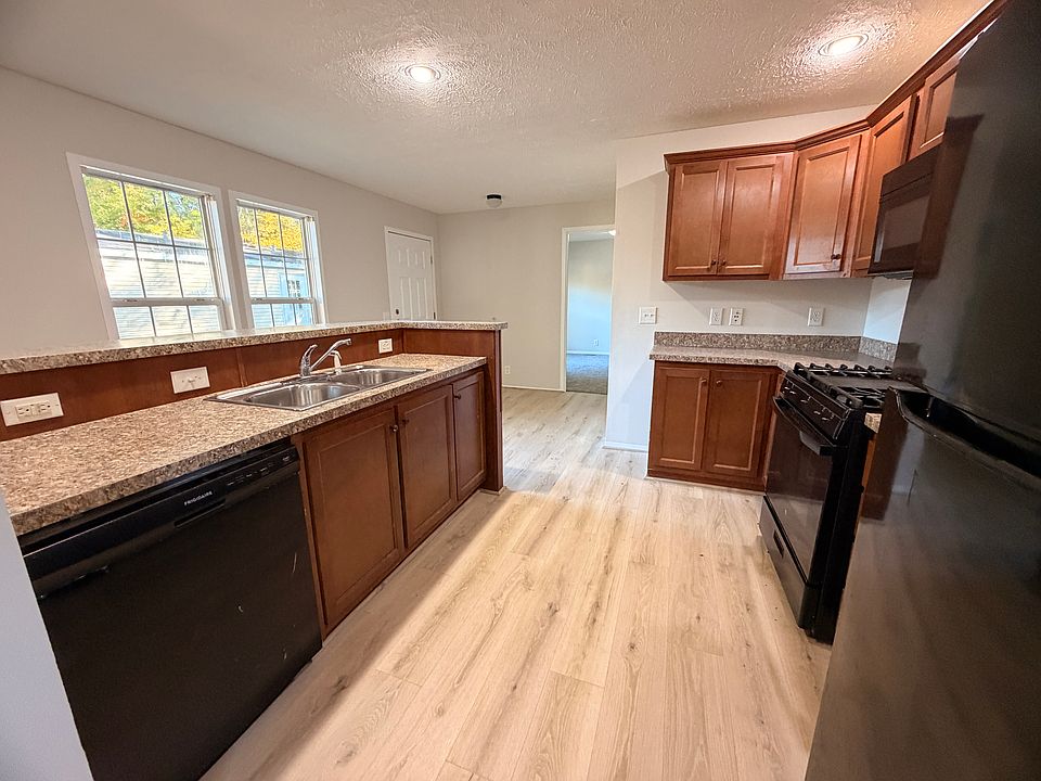 1st image of 14534 White Pine Ln #393