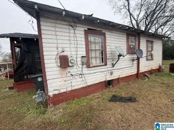 3rd image of 6221 Handy Ave