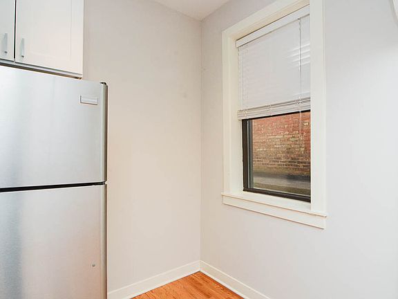 5th image of 2420 N Kedzie Blvd #B06
