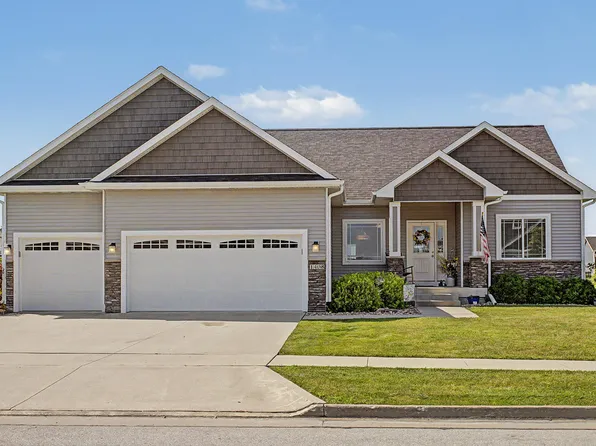 1408 Ledges Dr, Ames, IA 50010