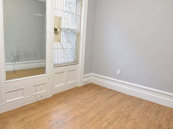 5th image of 22 Saint Nicholas Pl APT 34