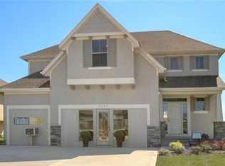 19305 W 201st St, Spring Hill, KS 66083