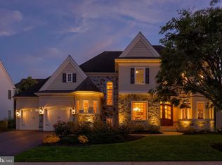 348 Spring Haven Dr, Lancaster, PA 17601