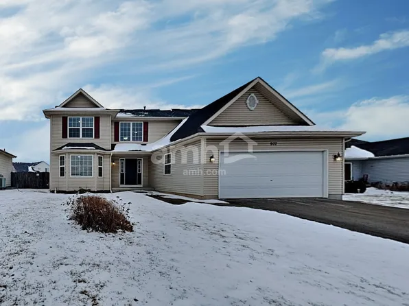 902 Thorn Creek Dr, Joliet, IL 60436