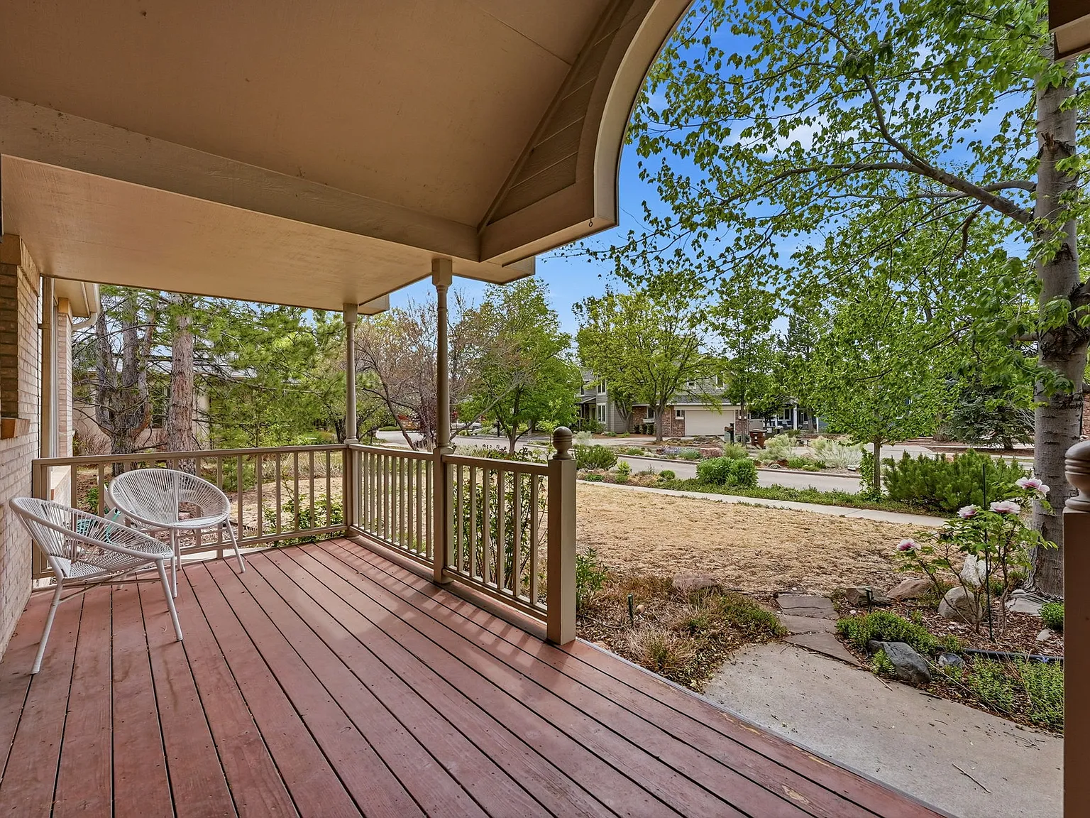 4 bed, 3.5 bath, 4000 sqft, $8,000 — Photo 3