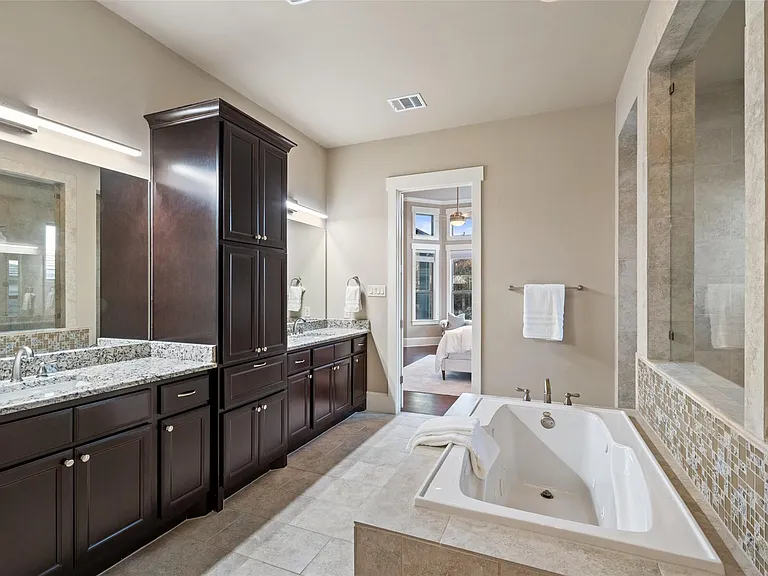 905 Madison Fork Dr — Photo 23