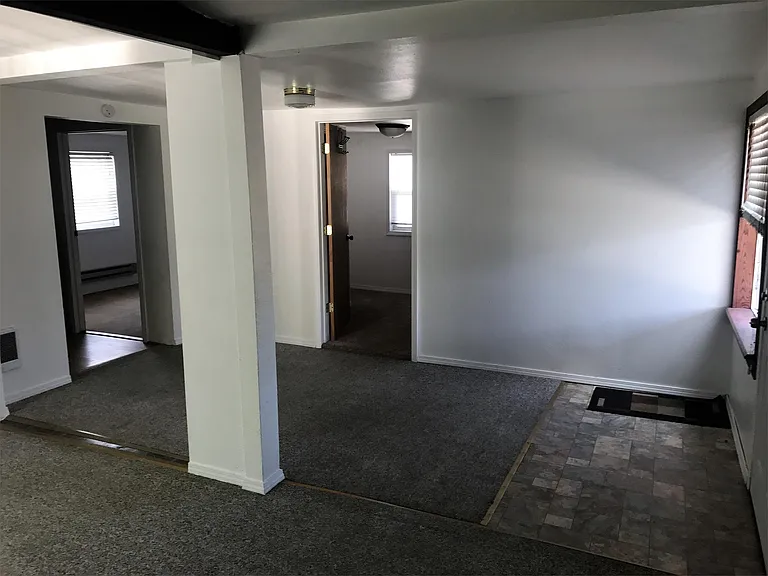 3262 Mid Way Rd — Photo 3