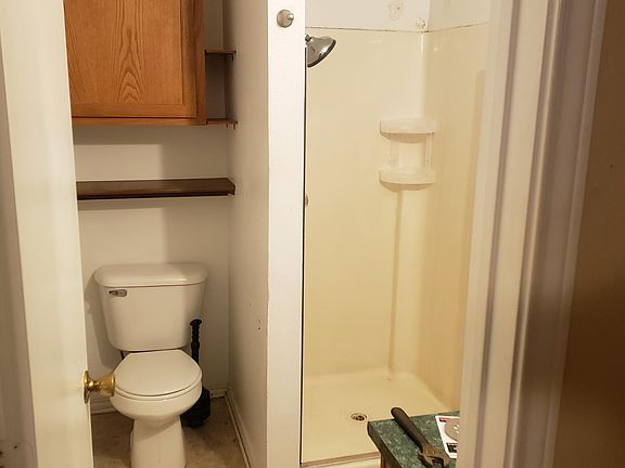 3rd image of 2657 40th St SE