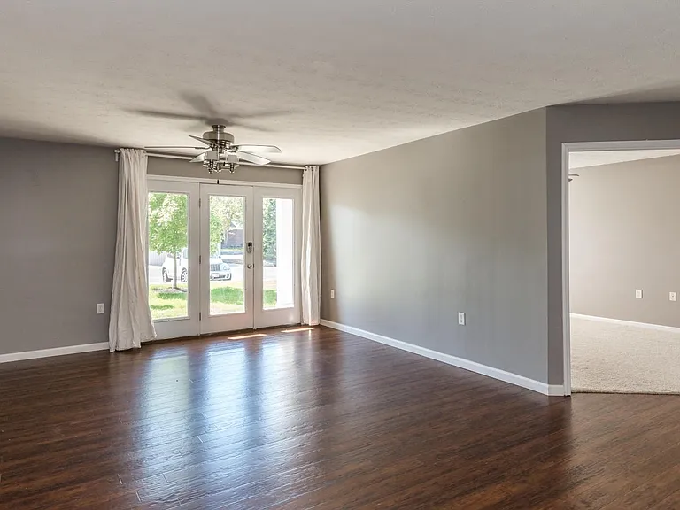 3048 Westminster Dr #101 — Photo 28