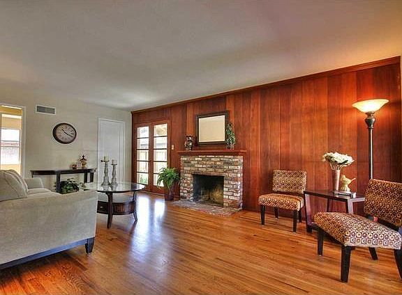 4th image of 831 Sherman Oaks Dr